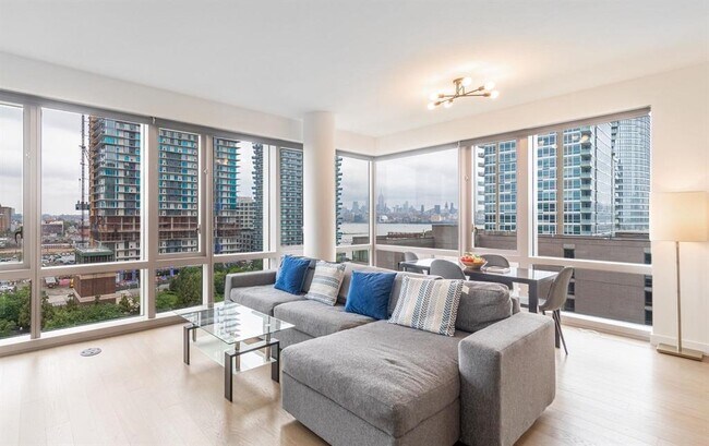 Foto del edificio - 75 Park Ln S