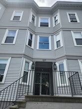 Building Photo - 127 Washington St