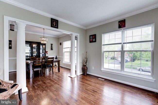 Building Photo - 13724 Valley Oak Cir