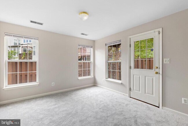 Building Photo - 13700 Barksdale Dr