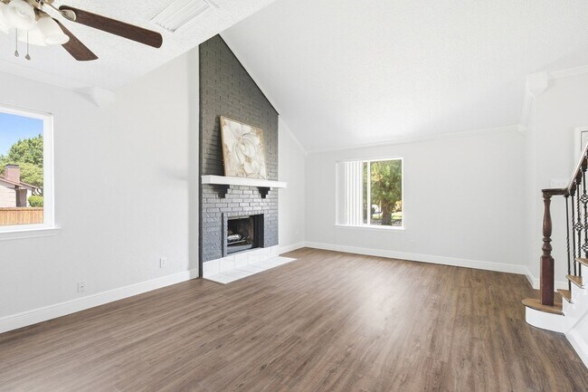 Foto del edificio - 2930 Lancer Ln