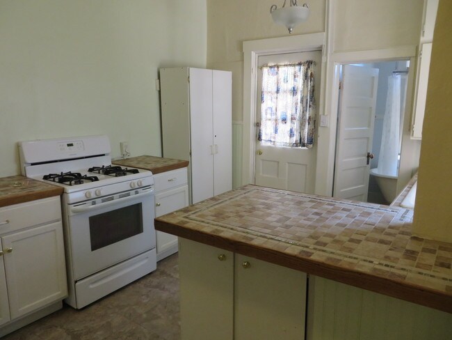 another view of kitchen - 719 N Nevada Ave