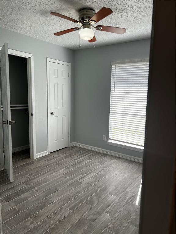 Building Photo - 13323 S Thorntree Dr
