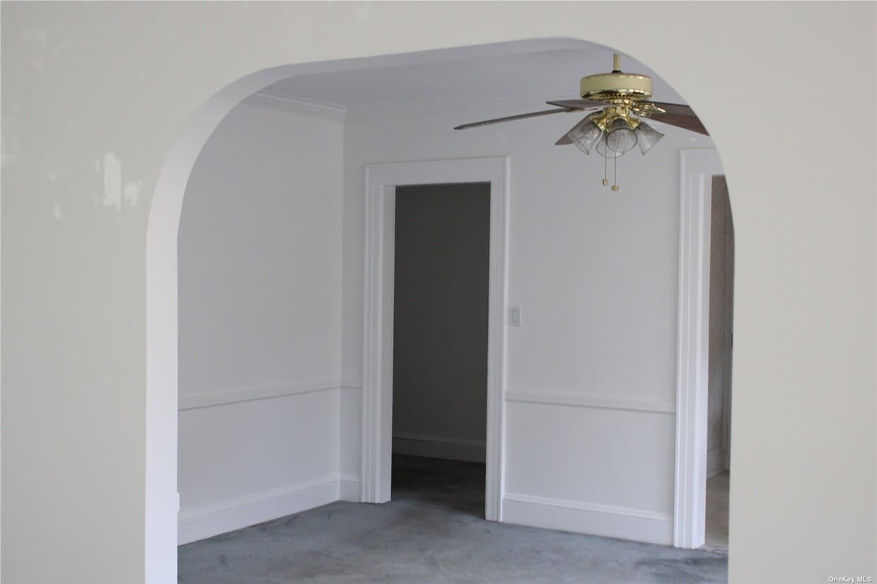 34 Arthur Ave, Lynbrook, NY 11563 House Rental in Lynbrook, NY