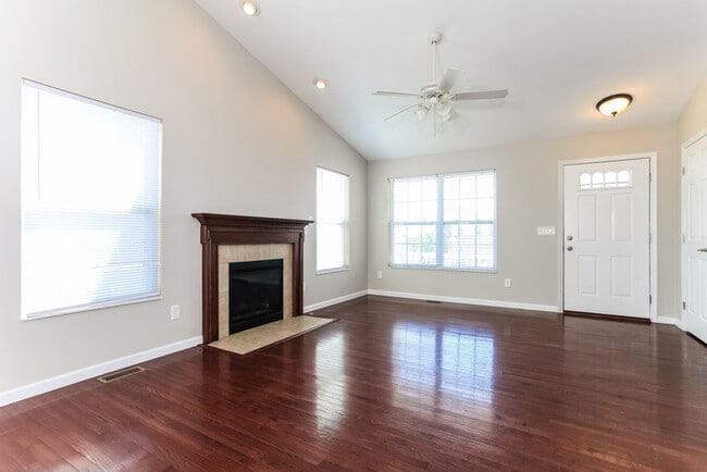 Building Photo - 281 Timber Hill Dr