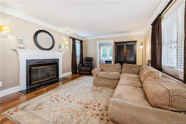 Foto del edificio - 353 Old Mamaroneck Rd