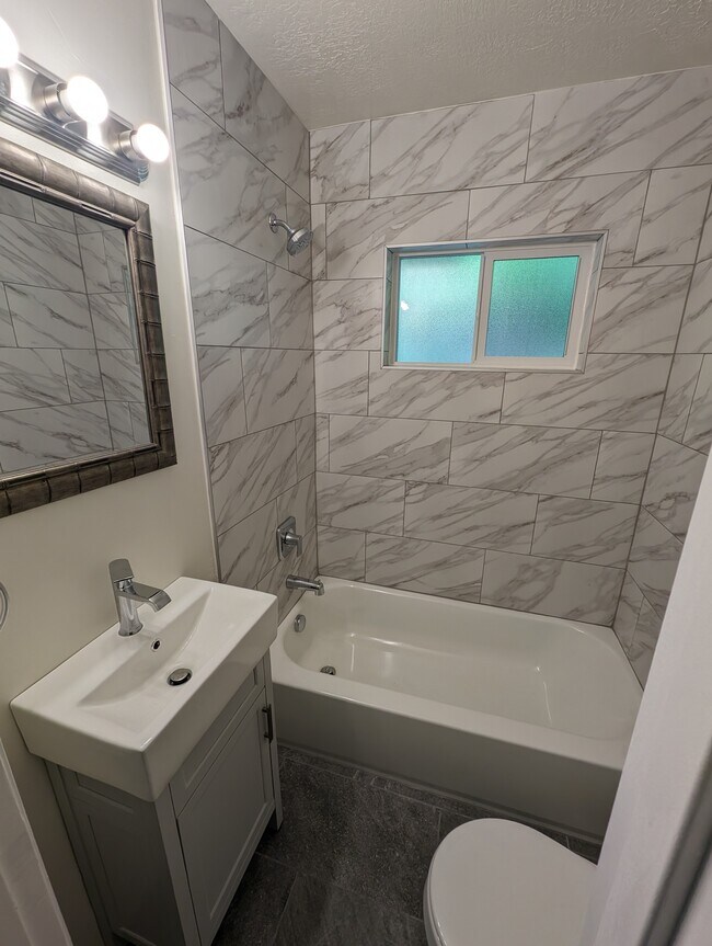 Foto del edificio - 855 Canyon Rd