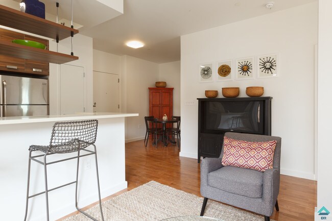 Building Photo - 22 Caton Pl