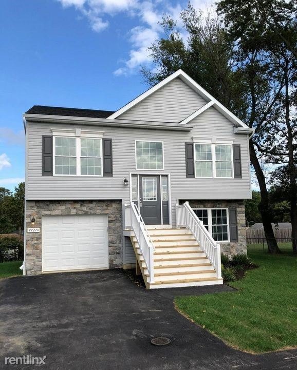 4 br, 3 bath House 7727A Overhill Rd House Rental in Glen Burnie