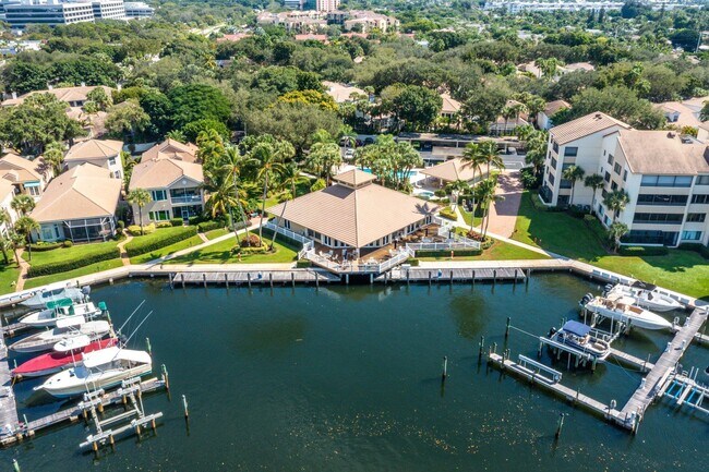 Building Photo - 343 Oak Harbour Dr