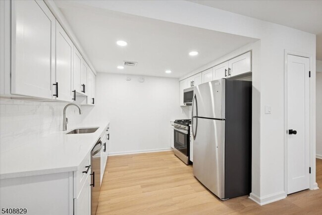 Foto del edificio - 103 Park Ave