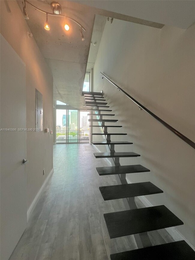 Building Photo - 690 SW 1st Ct