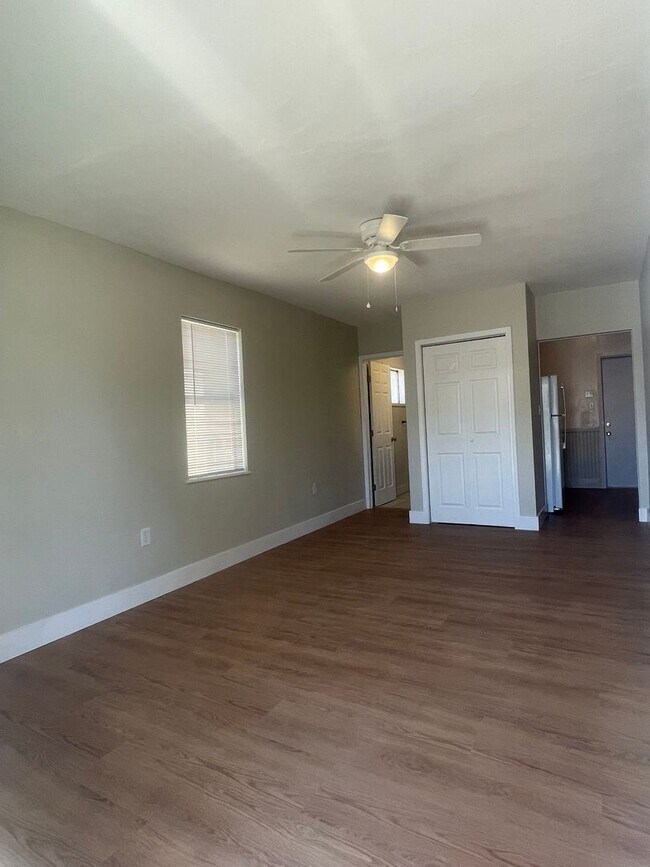Foto del edificio - 2762-2764 Lanning Ave