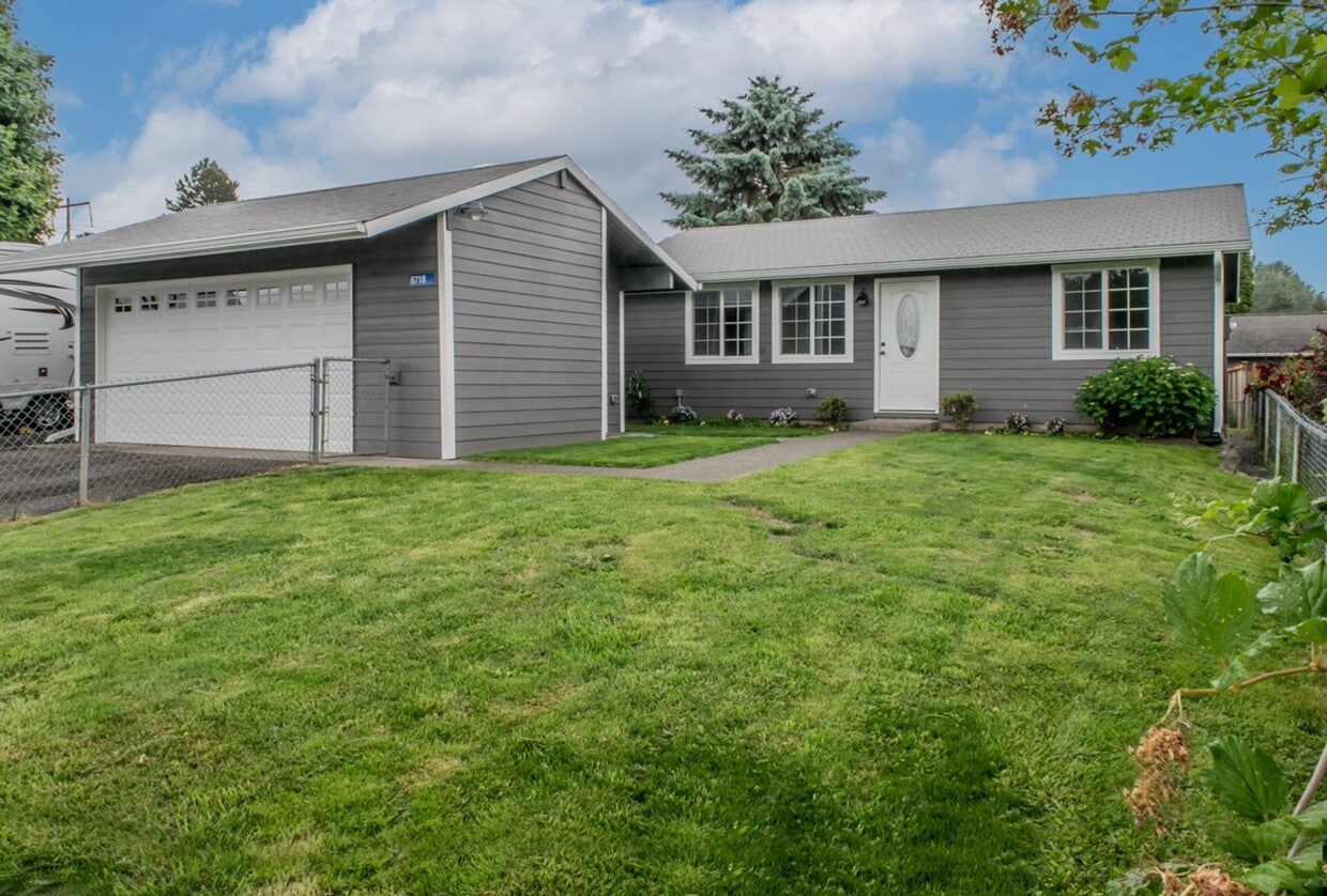 Primary Photo - Fully remodeled & move in ready 3 bed 1 ba...