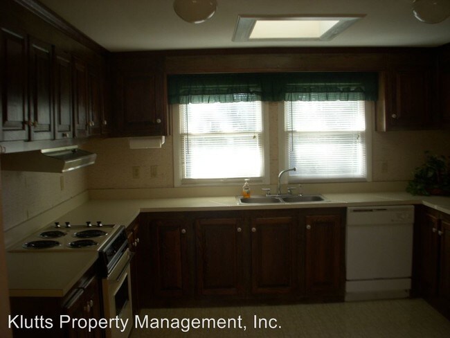 Building Photo - 3 br, 2 bath House - 13966 Idlewild Rd