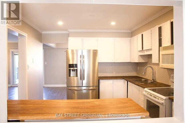 Photo du bâtiment - 1550 Grosvenor St