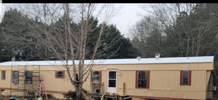 Building Photo - 3983 Roosevelt Hwy