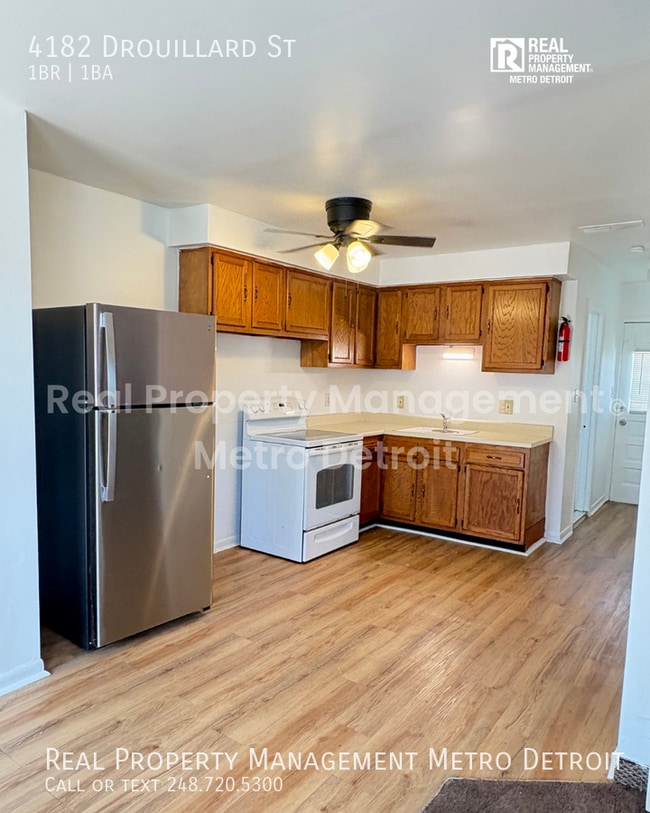 Building Photo - 4182 Drouillard St