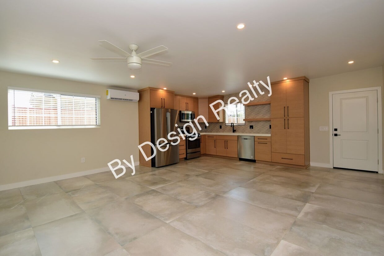 3 Bed 3 Bath - Built in 2024 - 1/2 Mile to... - 3 Bed 3 Bath - Built in 2024 - 1/2 Mile to...