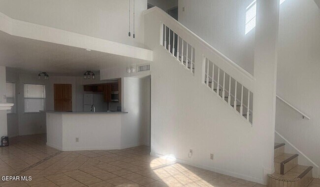 Foto del edificio - 4641 Loma De Indios Ln