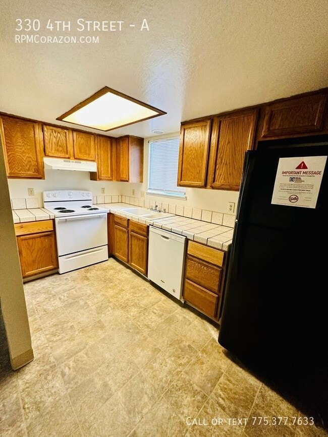 Foto del edificio - 330 4th St