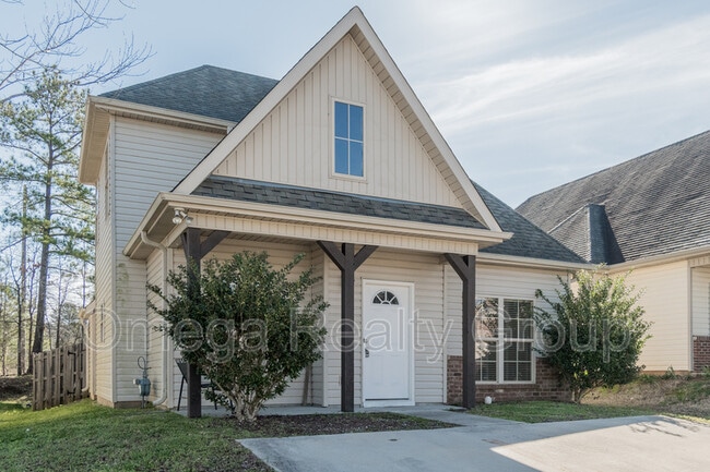 Foto del edificio - 128 Cattail Ln