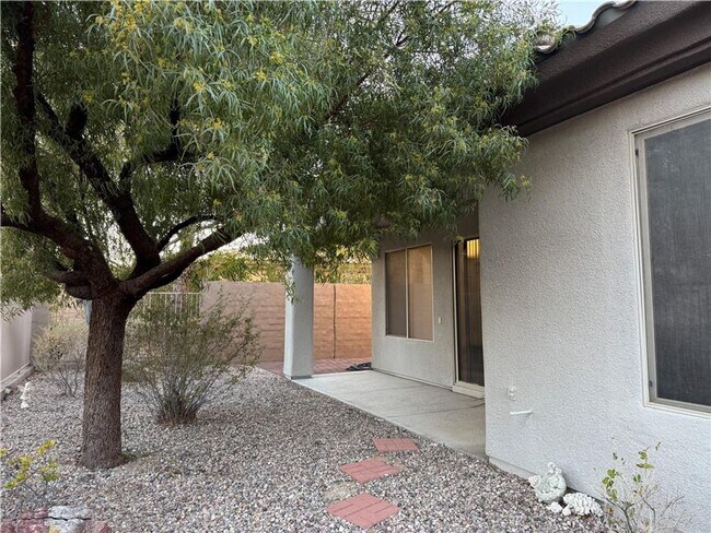 Foto del edificio - 101 Emerald Dunes Cir