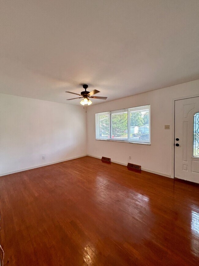 Foto del edificio - Charming 3 Bedroom in Florissant