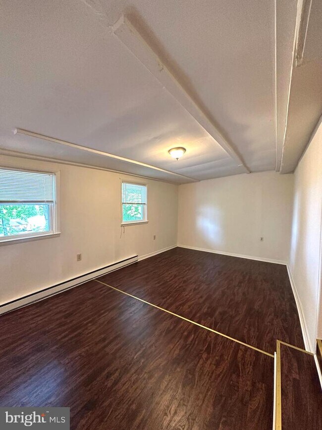 Building Photo - 14703 Eyler Ave