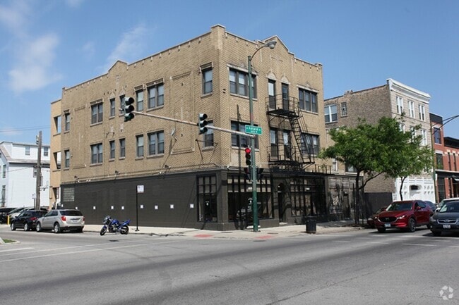 Building Photo - 1400 N Ashland Ave