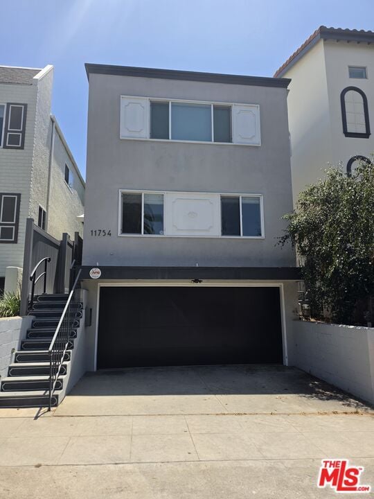 Building Photo - 11754 Darlington Ave
