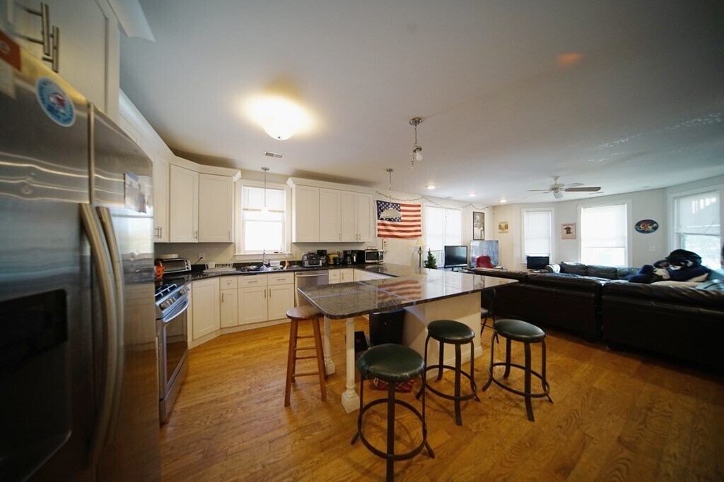 Foto principal - 2731 Washington St