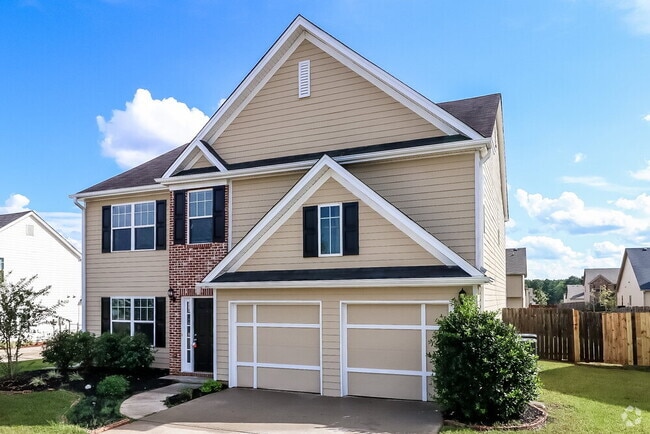 Building Photo - 345 Victory Ln
