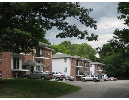 Primary Photo - 12 Perry St