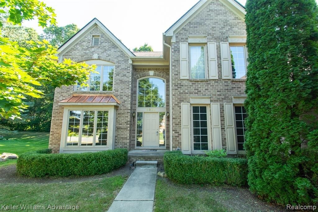 4380 Arcadia Dr, Auburn Hills, MI 48326 House Rental in Auburn Hills