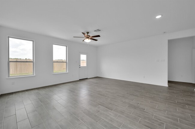 Building Photo - 9699 Caney Trails Rd