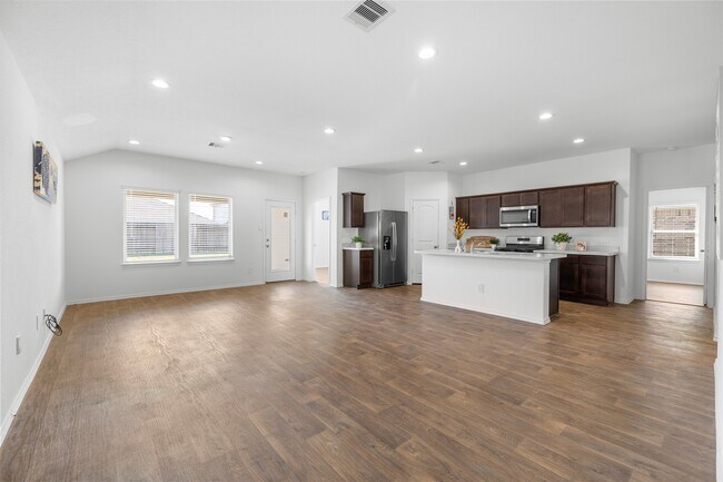 Foto del edificio - 5126 Ternberry Frst Ln