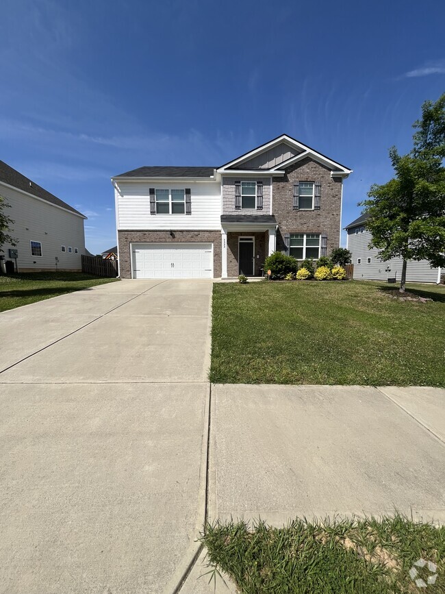 Building Photo - 1323 Weedon Dr