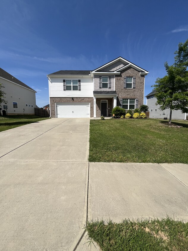 Foto principal - 1323 Weedon Dr