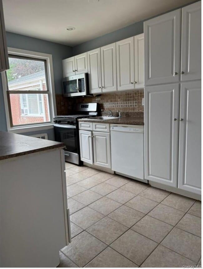 Foto del edificio - 205 W Post Rd