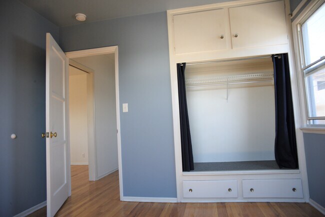Bedroom - 3450 Vinton Ave