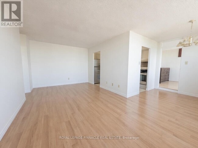Building Photo - 5 Parkway Forest Dr