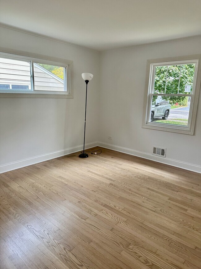 Foto del edificio - 938 Hemlock St