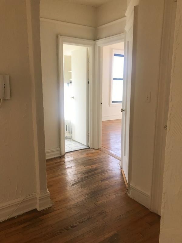 Foto del edificio - 32-05 81st St