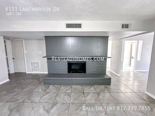 Building Photo - 6131 Larchbrook Dr
