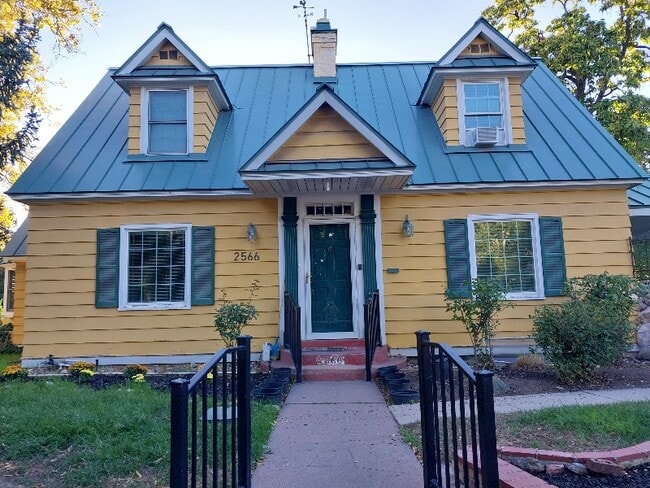 Photo - 2566 Dearborn St House