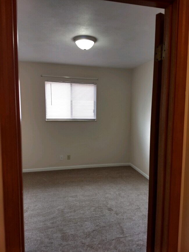Foto del edificio - 3321 Dovershire Dr