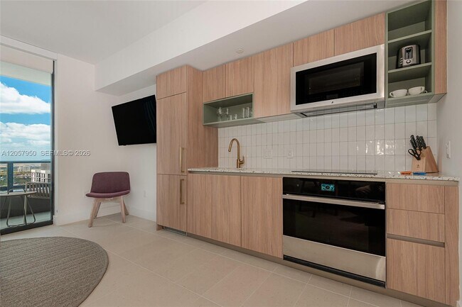 Foto del edificio - 398 NE 5th St