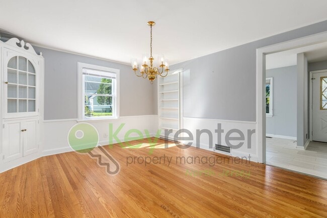 Building Photo - 355 Watchung Ave