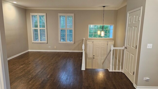 Building Photo - 2106 Rugen Rd